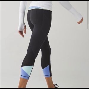 🍋 Lululemon Pace Rival crop Sz. 6